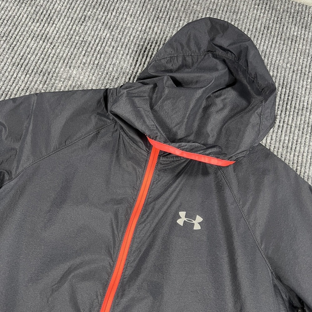 Under Armour Run Jacket Womens Medium Black Hooded Full Zip Windbreaker